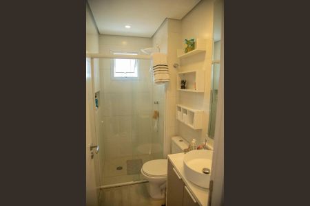 Banheiro de apartamento à venda com 2 quartos, 53m² em Vila Prudente, São Paulo