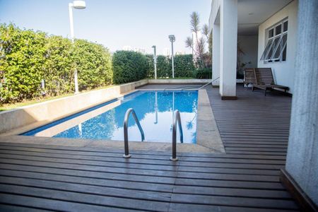 Apartamento à venda com 53m², 2 quartos e 1 vaga Apartamento à venda com 53m², 2 quartos e 1 vagaPiscina