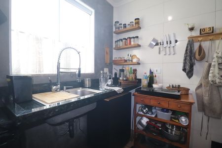 Apartamento à venda com 100m², 2 quartos e 1 vagaCozinha