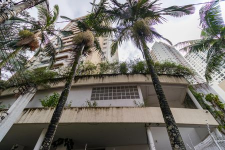Apartamento à venda com 185m², 3 quartos e sem vagaÁrea comum