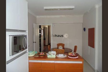 Apartamento à venda com 219m², 4 quartos e 4 vagas