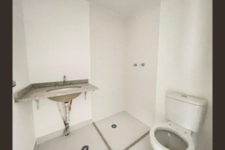 Banheiro Social de apartamento à venda com 1 quarto, 27m² em Butantã, São Paulo