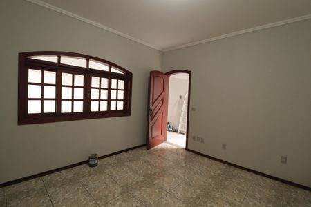 Sala de casa para alugar com 3 quartos, 212m² em Medeiros, Jundiaí