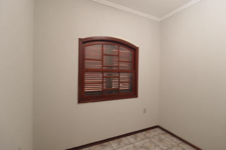 Casa à venda com 212m², 3 quartos e 2 vagasQuarto