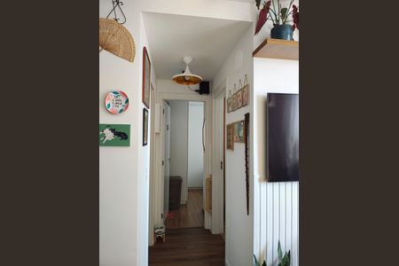 Corredor de apartamento à venda com 2 quartos, 43m² em Jardim Monte Alegre, Taboão da Serra