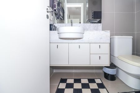 Apartamento à venda com 206m², 3 quartos e 3 vagasBanheiro da Suíte 2