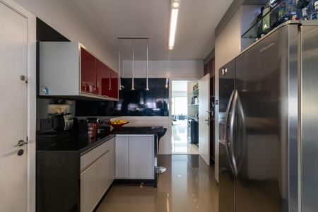 Apartamento à venda com 206m², 3 quartos e 3 vagasCozinha