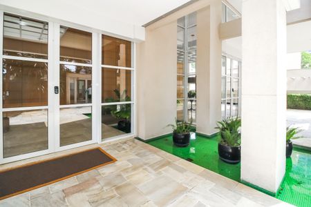 Apartamento à venda com 206m², 3 quartos e 3 vagasEntrada