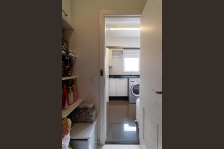 Apartamento à venda com 206m², 3 quartos e 3 vagasQuarto de Serviço