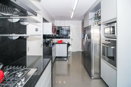 Apartamento à venda com 206m², 3 quartos e 3 vagasCozinha