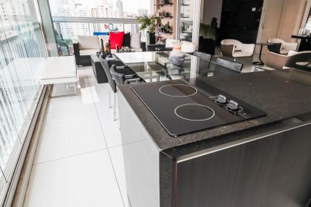 Apartamento à venda com 206m², 3 quartos e 3 vagasVaranda