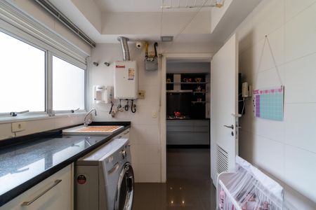 Apartamento à venda com 206m², 3 quartos e 3 vagasÁrea de Serviço