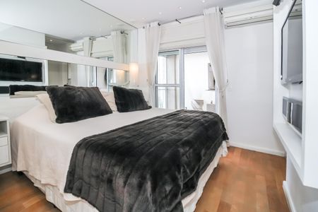 Apartamento à venda com 206m², 3 quartos e 3 vagasSuíte 1