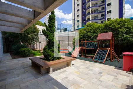 Apartamento à venda com 206m², 3 quartos e 3 vagasÁrea comum - Playground