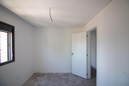 Apartamento à venda com 250m², 4 quartos e 4 vagas Apartamento à venda com 250m², 4 quartos e 4 vagasSuíte 3