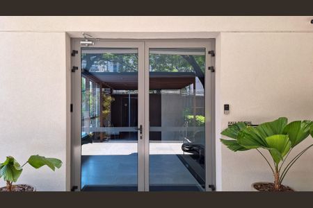 Apartamento à venda com 250m², 4 quartos e 4 vagas Apartamento à venda com 250m², 4 quartos e 4 vagasÁrea comum