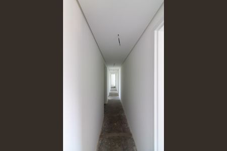 Apartamento à venda com 250m², 4 quartos e 4 vagas Apartamento à venda com 250m², 4 quartos e 4 vagasCorredor