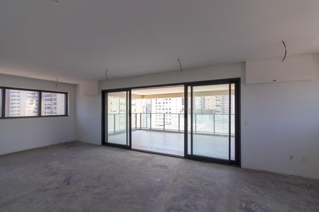 Apartamento à venda com 250m², 4 quartos e 4 vagas Apartamento à venda com 250m², 4 quartos e 4 vagasSala