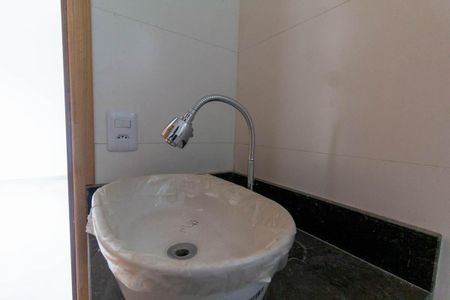 Apartamento para alugar com 65m², 2 quartos e 1 vaga Apartamento para alugar com 65m², 2 quartos e 1 vagaBanheiro