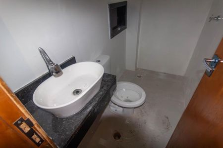 Apartamento para alugar com 60m², 2 quartos e sem vaga Apartamento para alugar com 60m², 2 quartos e sem vagaBanheiro