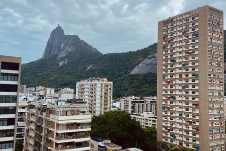 Apartamento à venda com 125m², 3 quartos e 1 vaga Apartamento à venda com 125m², 3 quartos e 1 vagaTerraço