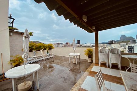 Apartamento à venda com 125m², 3 quartos e 1 vaga Apartamento à venda com 125m², 3 quartos e 1 vagaTerraço