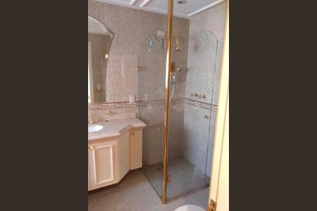 Casa à venda com 1050m², 5 quartos e 6 vagas