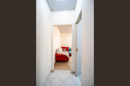 Casa à venda com 70m², 2 quartos e 2 vagas Casa à venda com 70m², 2 quartos e 2 vagasCorredor