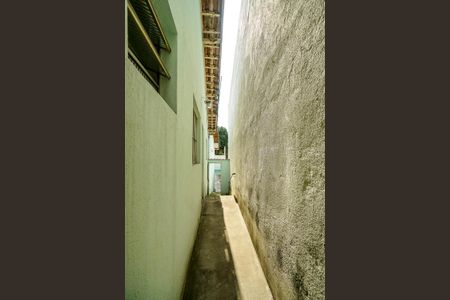 Casa à venda com 70m², 2 quartos e 2 vagas Casa à venda com 70m², 2 quartos e 2 vagasCorredor