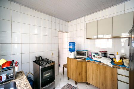 Casa à venda com 70m², 2 quartos e 2 vagas Casa à venda com 70m², 2 quartos e 2 vagasCozinha