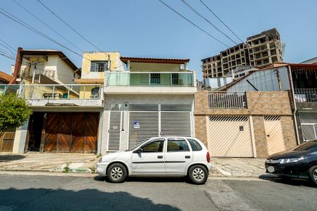 Casa à venda com 70m², 2 quartos e 2 vagas Casa à venda com 70m², 2 quartos e 2 vagasFachada