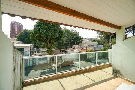 Casa à venda com 70m², 2 quartos e 2 vagas Casa à venda com 70m², 2 quartos e 2 vagasVaranda