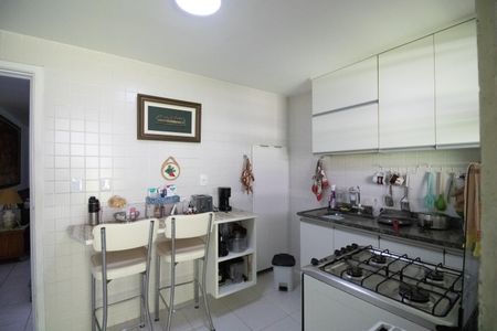 Casa de condomínio à venda com 97m², 3 quartos e 1 vagaCozinha