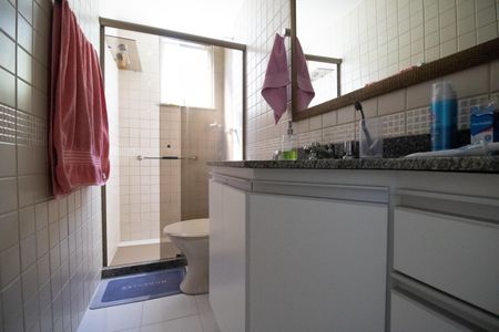 Casa de condomínio à venda com 97m², 3 quartos e 1 vagaBanheiro da suíte