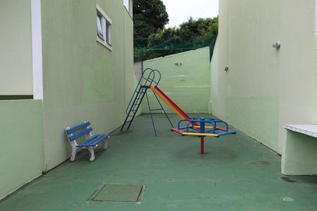 Casa de condomínio à venda com 97m², 3 quartos e 1 vagaÁrea comum - Playground