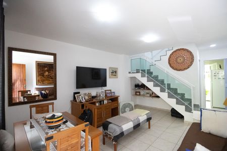Sala de casa de condomínio à venda com 3 quartos, 112m² em Pechincha, Rio de Janeiro