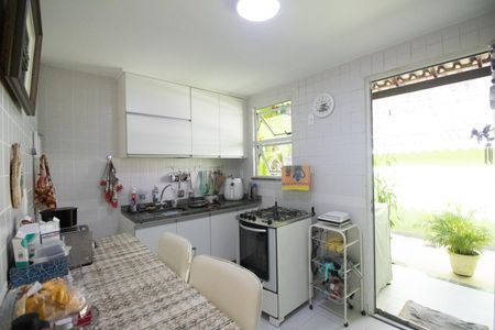 Casa de condomínio à venda com 97m², 3 quartos e 1 vagaCozinha