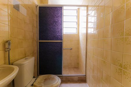 Apartamento para alugar com 70m², 2 quartos e 2 vagas Apartamento para alugar com 70m², 2 quartos e 2 vagasBanheiro