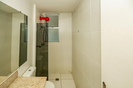 Banheiro Social de apartamento para alugar com 3 quartos, 93m² em Jardim Guanabara, Belo Horizonte