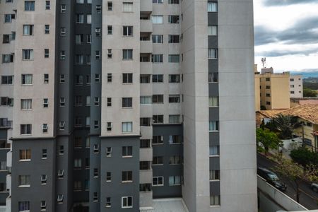 Vista da Varanda de apartamento para alugar com 3 quartos, 93m² em Jardim Guanabara, Belo Horizonte