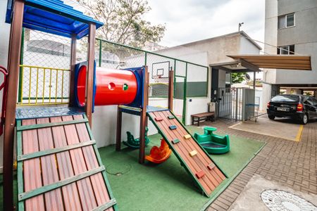 Apartamento para alugar com 93m², 3 quartos e 1 vagaÁrea comum - Playground