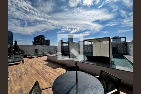 Studio à venda com 24m², 1 quarto e sem vaga Studio à venda com 24m², 1 quarto e sem vagaÁrea comum - Piscina