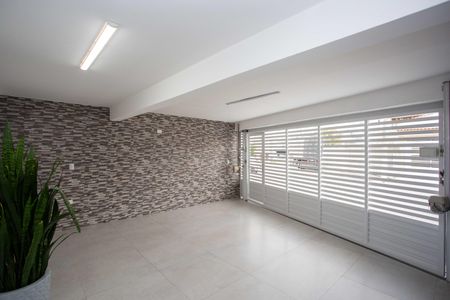 Casa à venda com 210m², 4 quartos e 2 vagasGaragem