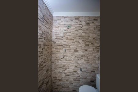 Casa à venda com 210m², 4 quartos e 2 vagasBanheiro de serviço