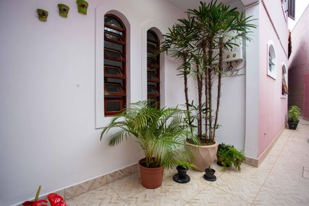 Casa à venda com 210m², 4 quartos e 2 vagasQuintal