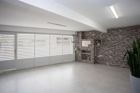 Casa à venda com 210m², 4 quartos e 2 vagasGaragem