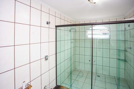 Casa à venda com 210m², 4 quartos e 2 vagasBanheiro 2