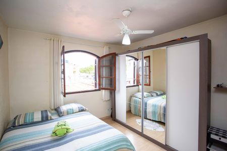 Casa à venda com 210m², 4 quartos e 2 vagasQuarto 2