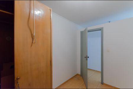 Casa à venda com 235m², 6 quartos e 2 vagas Casa à venda com 235m², 6 quartos e 2 vagasQuarto 1 Casa 2