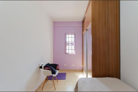 Casa à venda com 235m², 6 quartos e 2 vagas Casa à venda com 235m², 6 quartos e 2 vagasQuarto 3